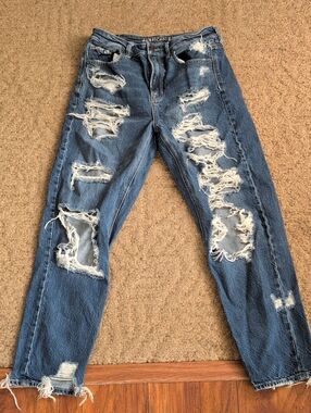 American Eagle Distressed Jeans